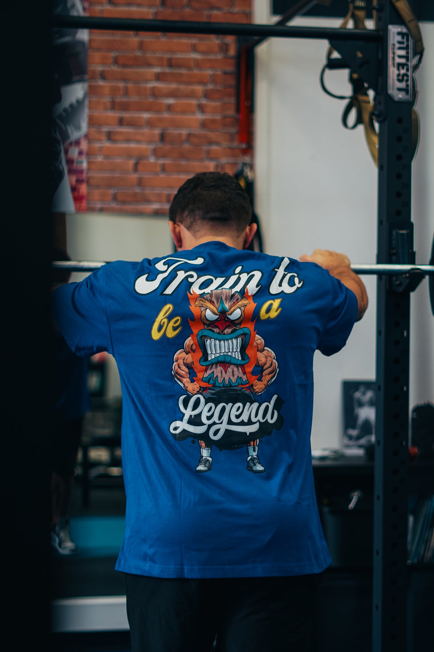 Train to be a Legend - T-shirt